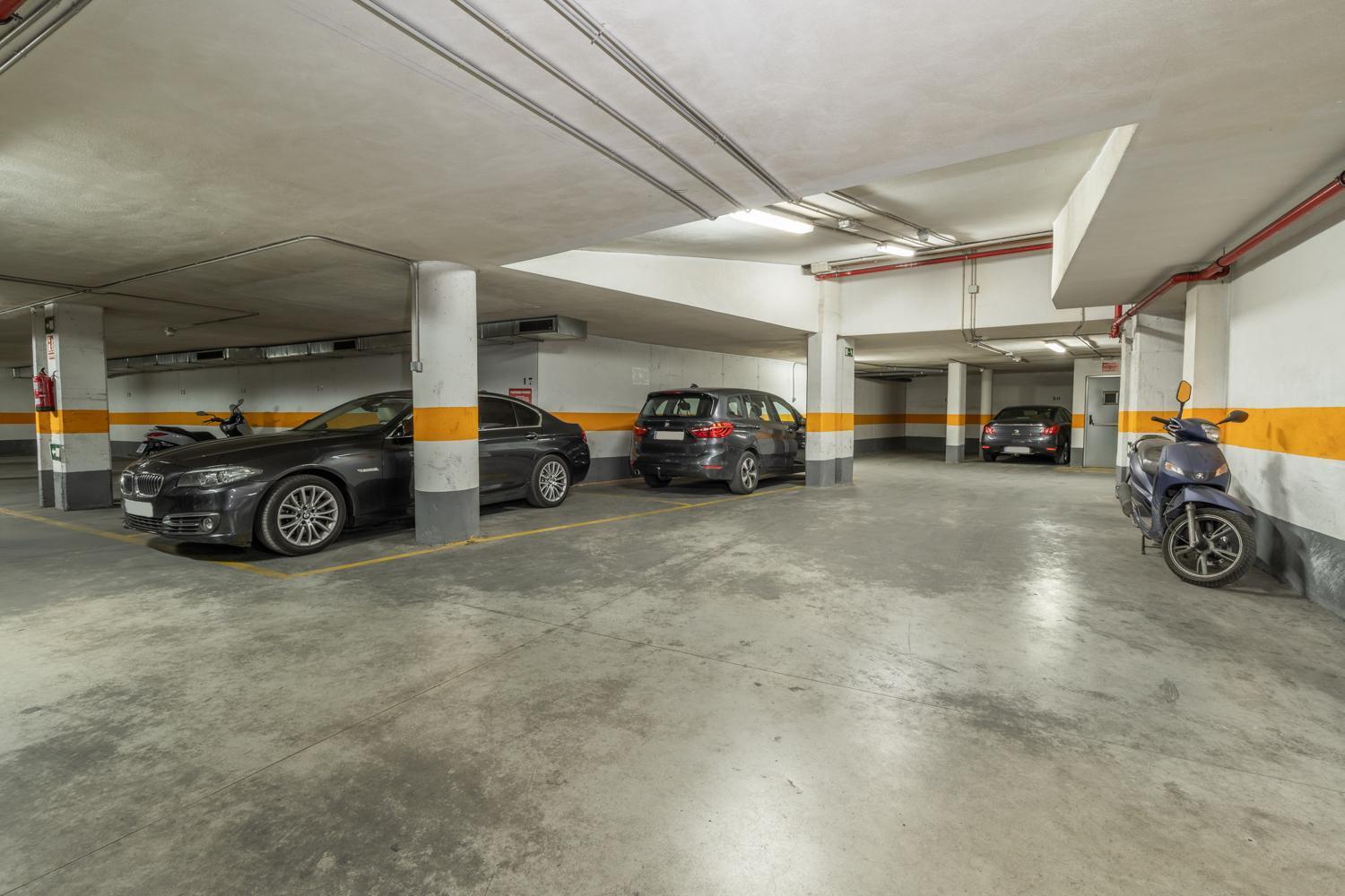Tuguest Postigo I Catedral Apartment - Free Parking Granada Buitenkant foto